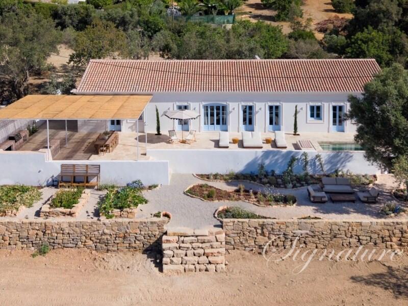 Main image of property: Algarve, Santa Bárbara de Nexe