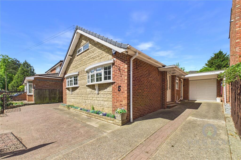 Main image of property: Hallwood Road, Kettering, Northamptonshire, NN16