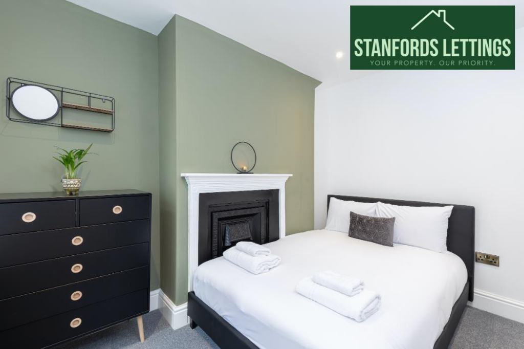 5 bedroom town house for rent