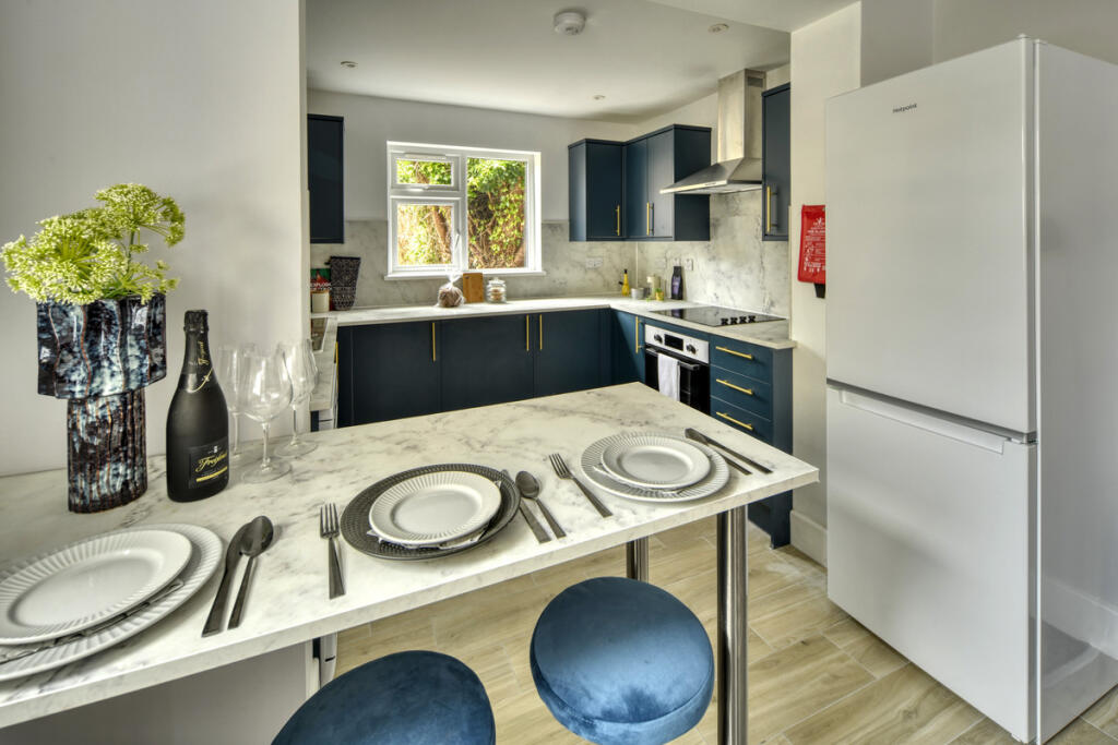 5 bedroom terraced house for rent