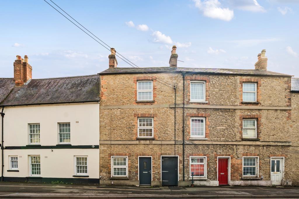 Main image of property: Kings End,  Bicester, Oxfordshire, OX26