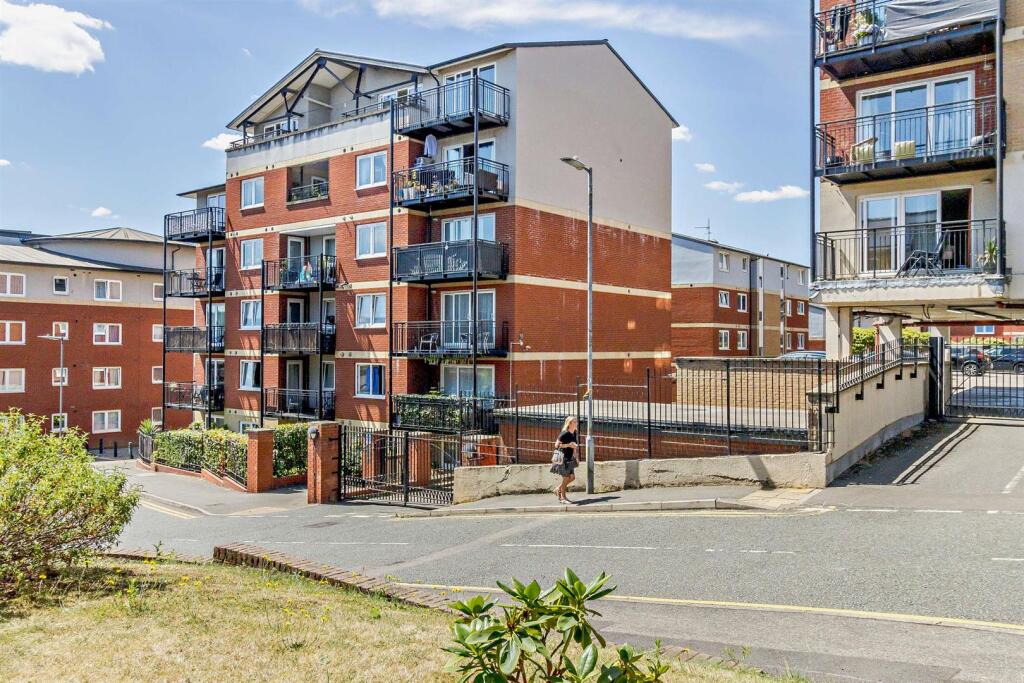 Main image of property: Penn Place, Northway, Rickmansworth