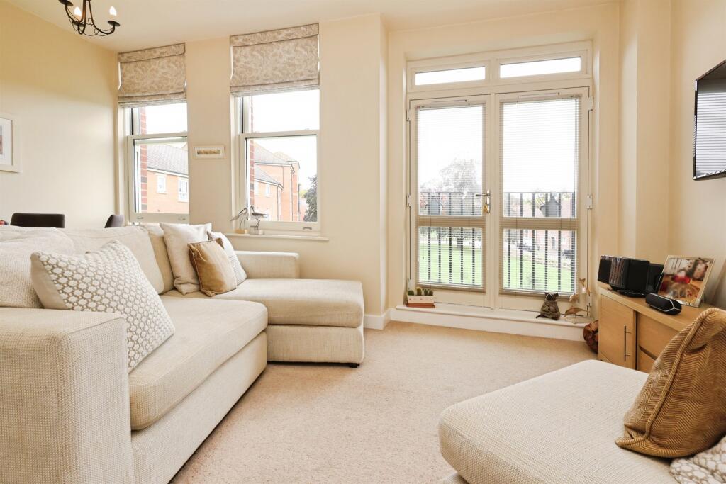 Apartment in Dudley, West Midlands - View 4