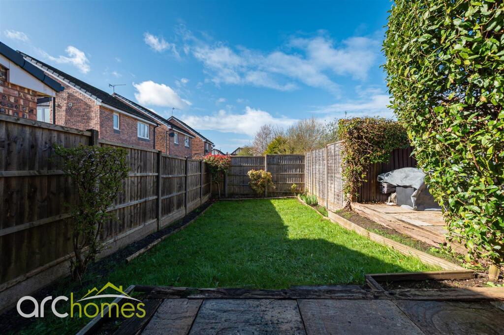 House in Wigan, Crooke, Standish Lower Ground - View 4