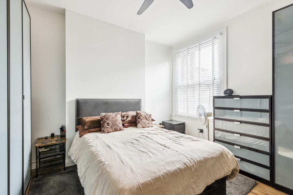 Apartment in London, Brondesbury Park, Brondesbury - View 5