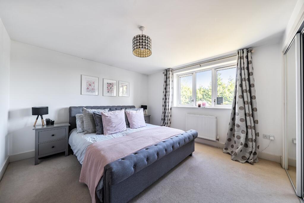 House in Waverley, Hale, Farnham - View 4