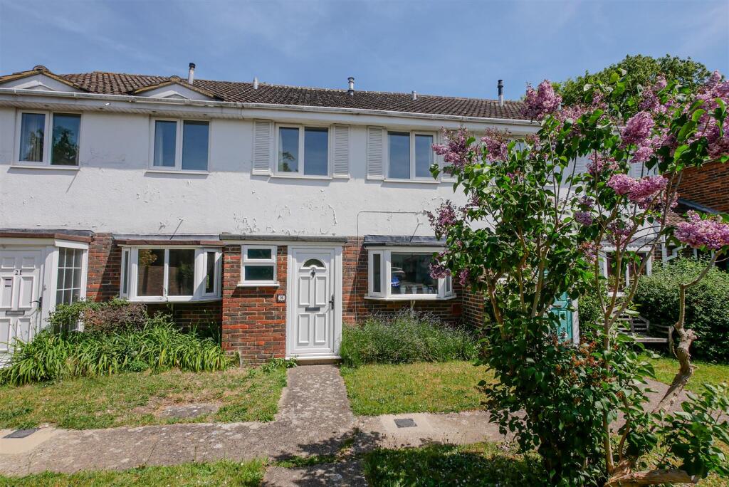 Main image of property: Observatory Close, Benson