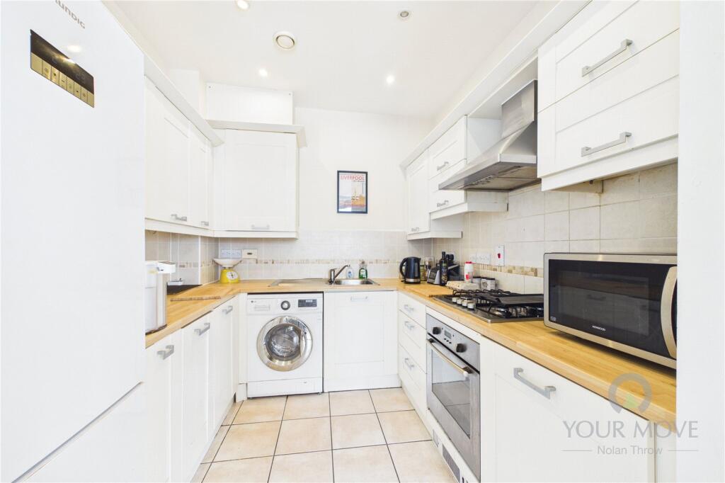 Apartment in Upton, St Crispin's - View 4