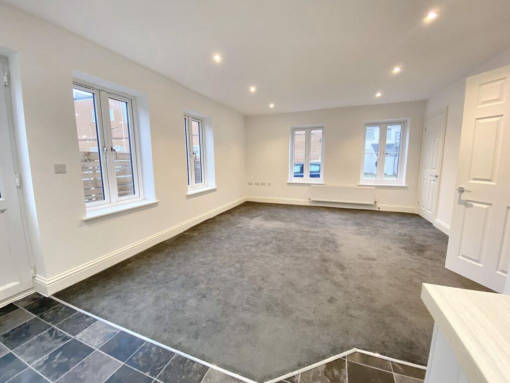 Apartment in Malvern Hills, Malvern - View 5