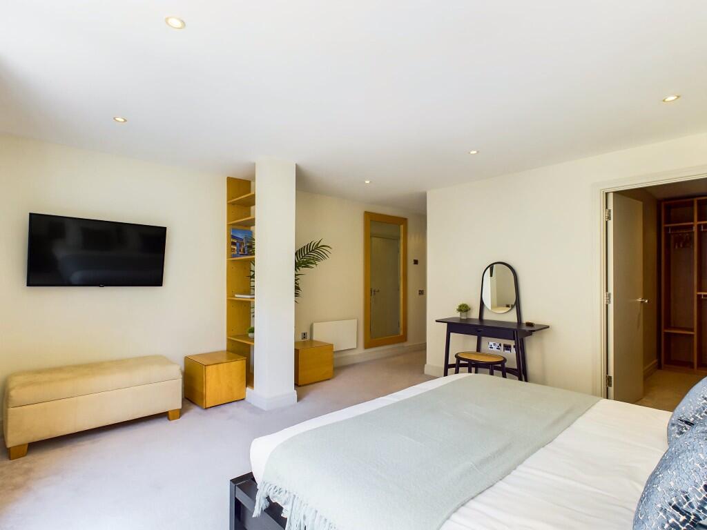 2 bedroom serviced apartment for rent