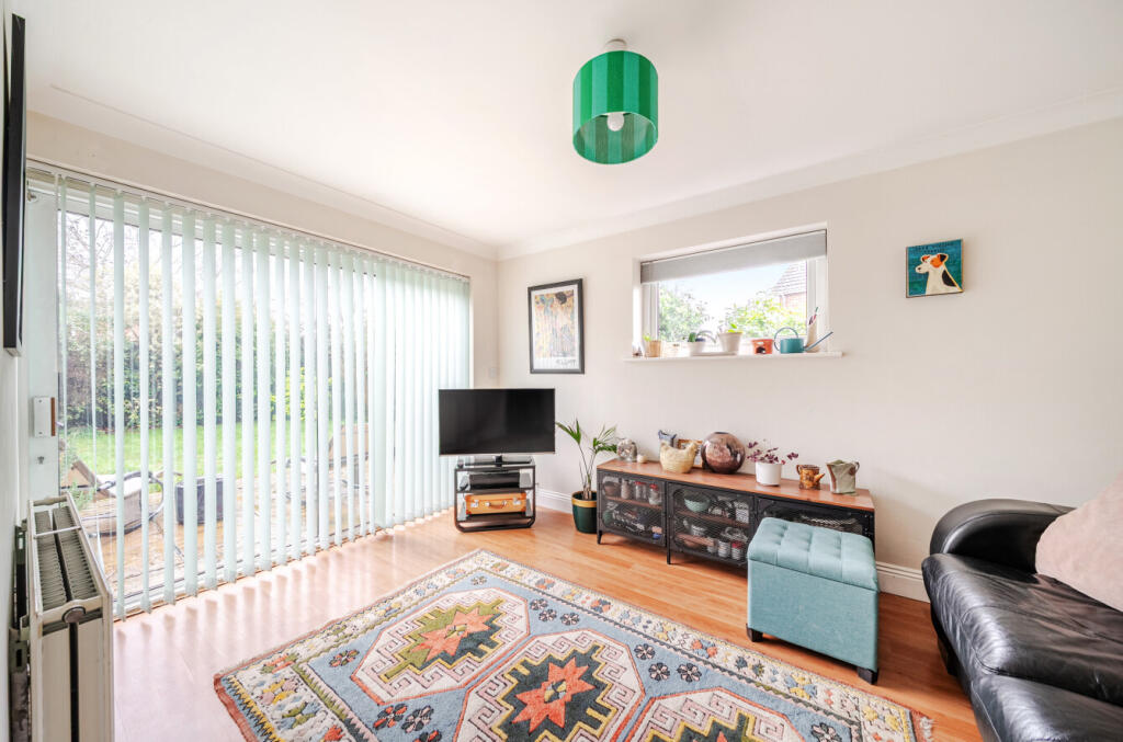 House in Reading, Wokingham - More
