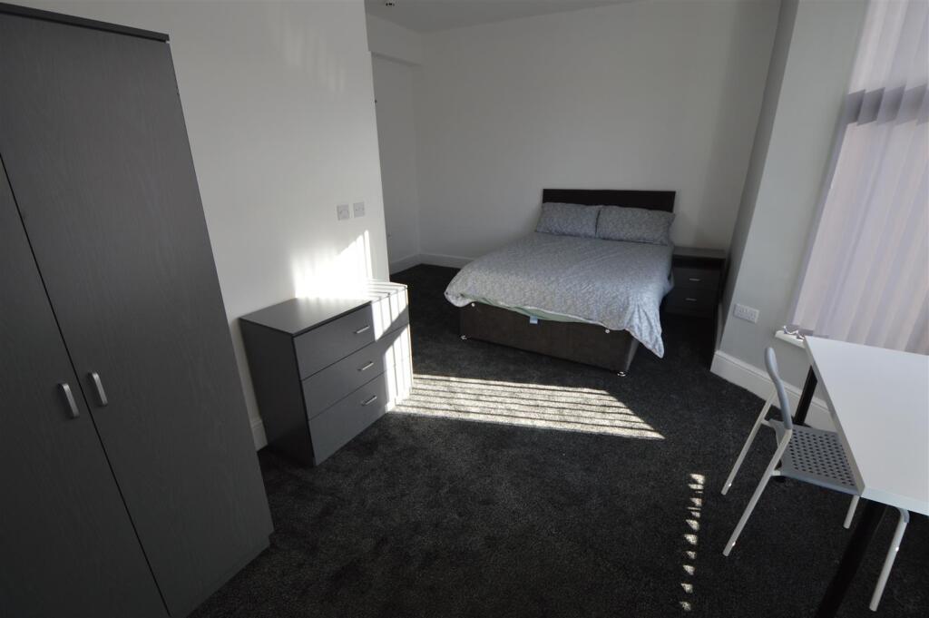 House in Middlesbrough - View 3