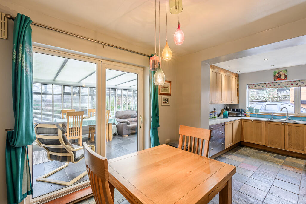 Cockshutt Road, Oakengates, Telford, TF2 6LD  photo 3