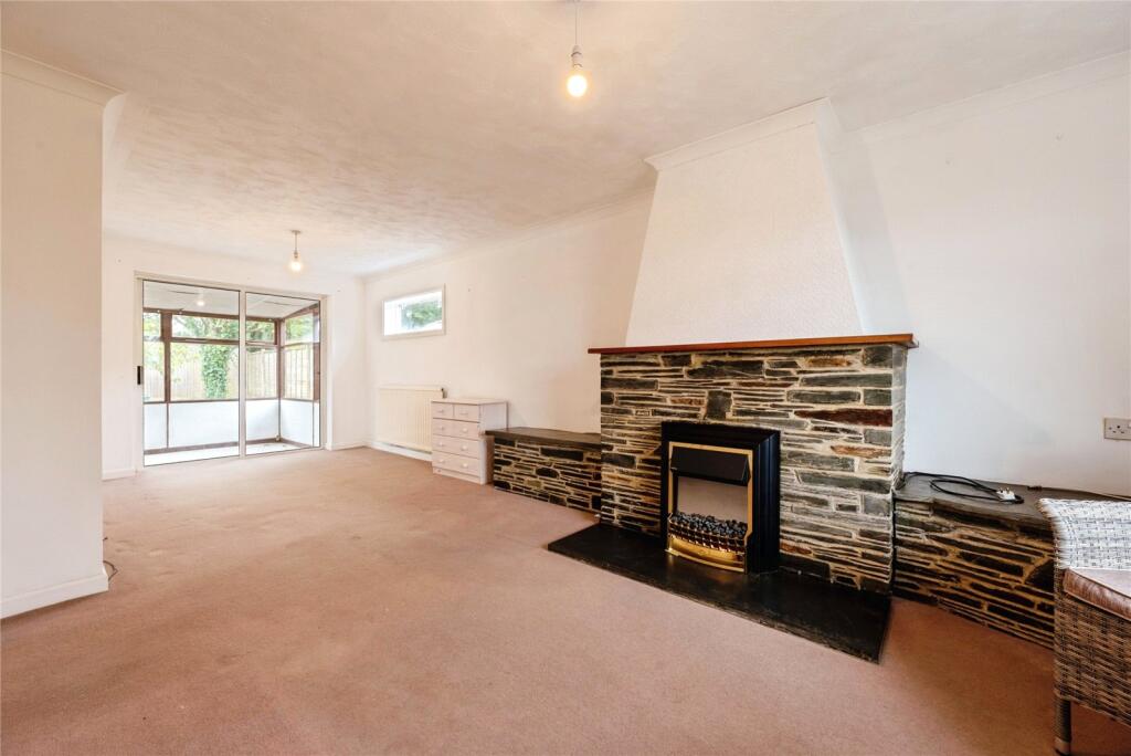 House in Plymouth - View 4