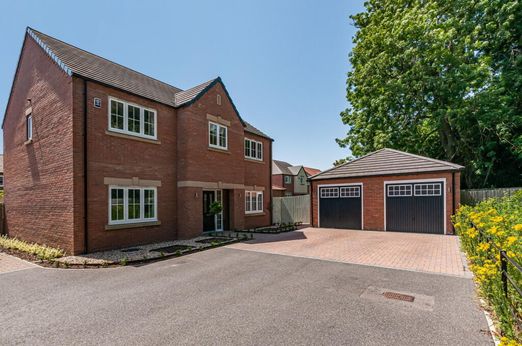 Main image of property: Hale Close, Anlaby, Hull, East Riding of Yorkshire, HU10 7FZ
