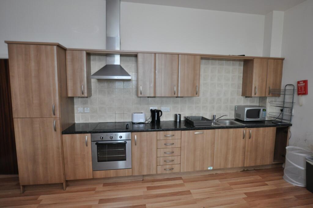 Apartment in Newcastle upon Tyne - View 2