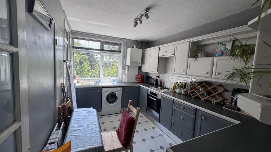 Apartment in London, Streatham Hill - More
