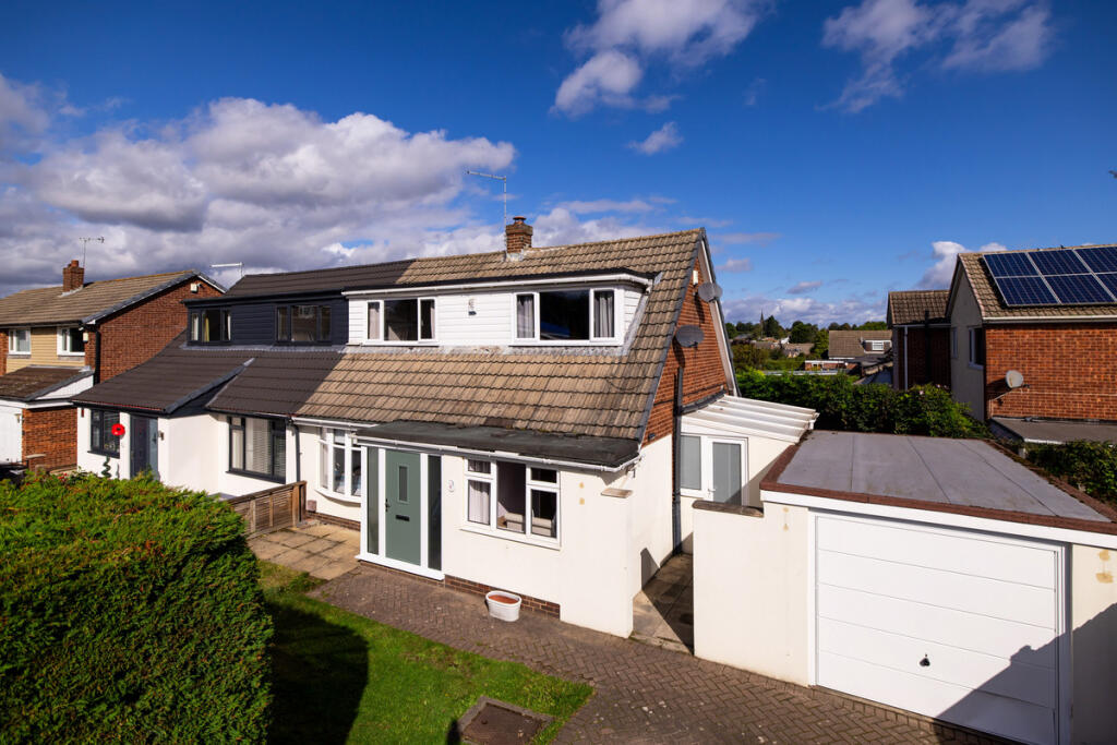 Main image of property: Long Meadowgate, Leeds, LS25