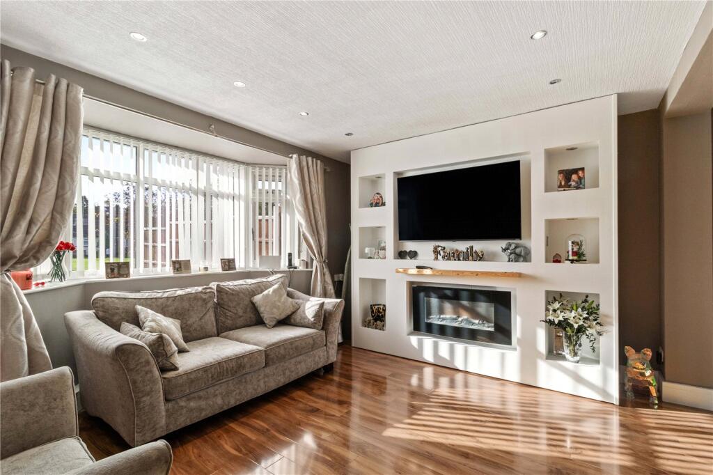 Old Meadow Lane, Hale, Altrincham, Greater Manchester, WA15 photo 2