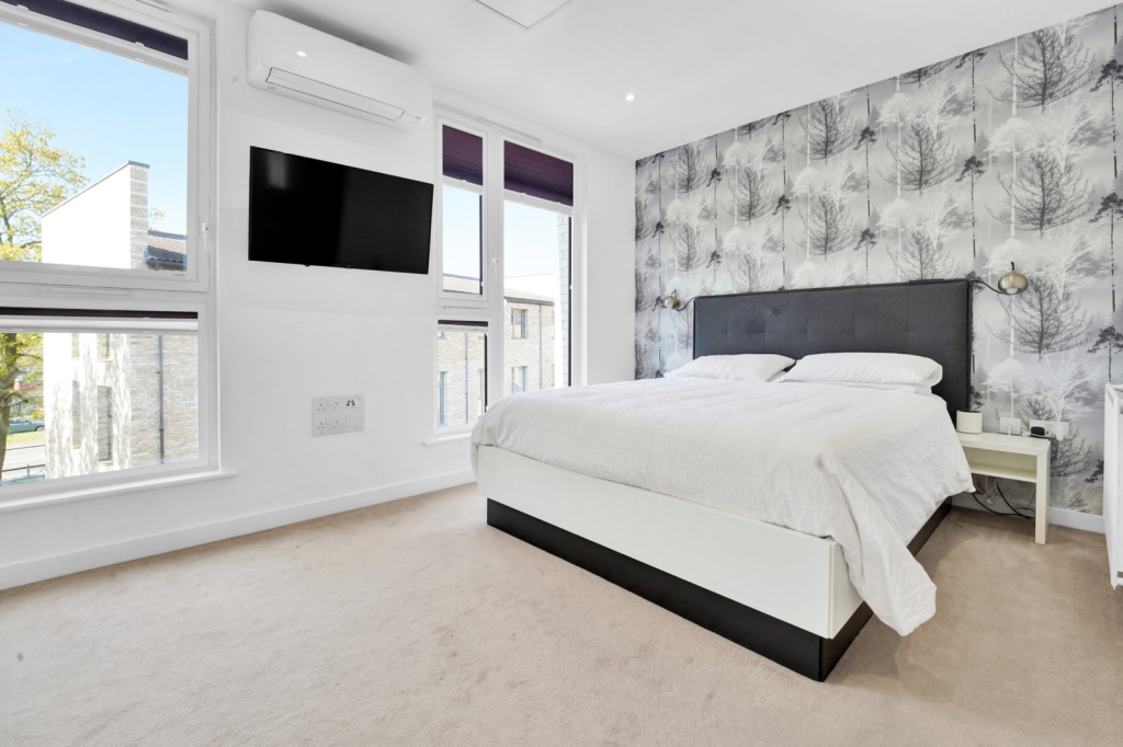 House in London - More