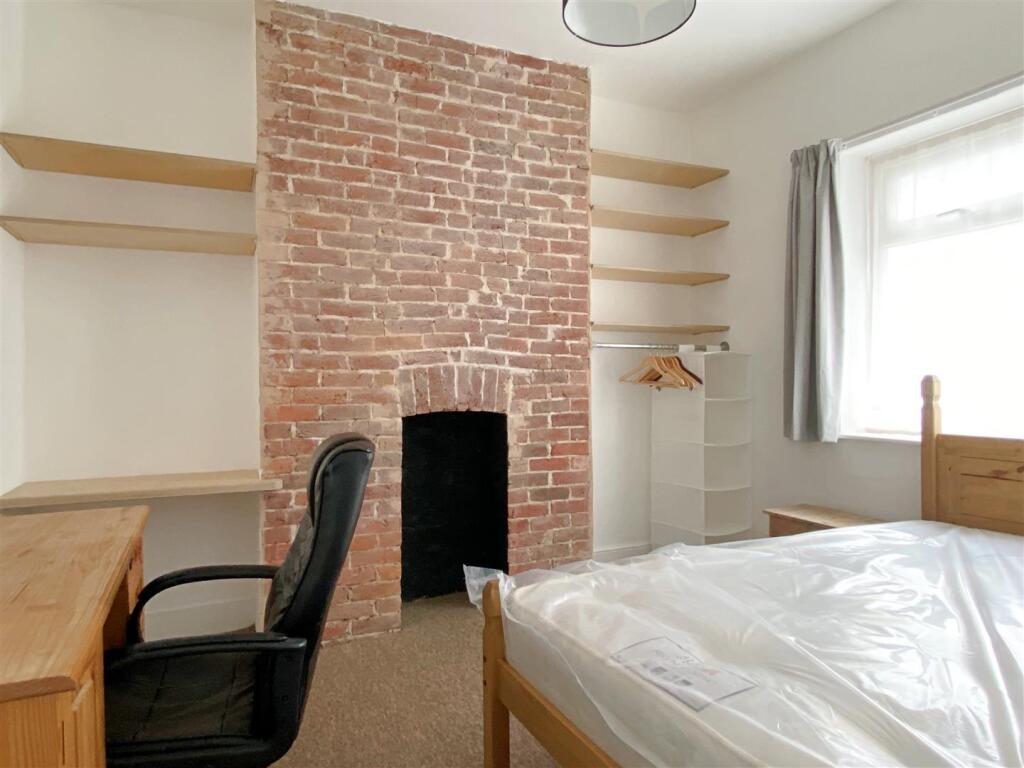 Main image of property: London Road - BILLS INC BEDROOM