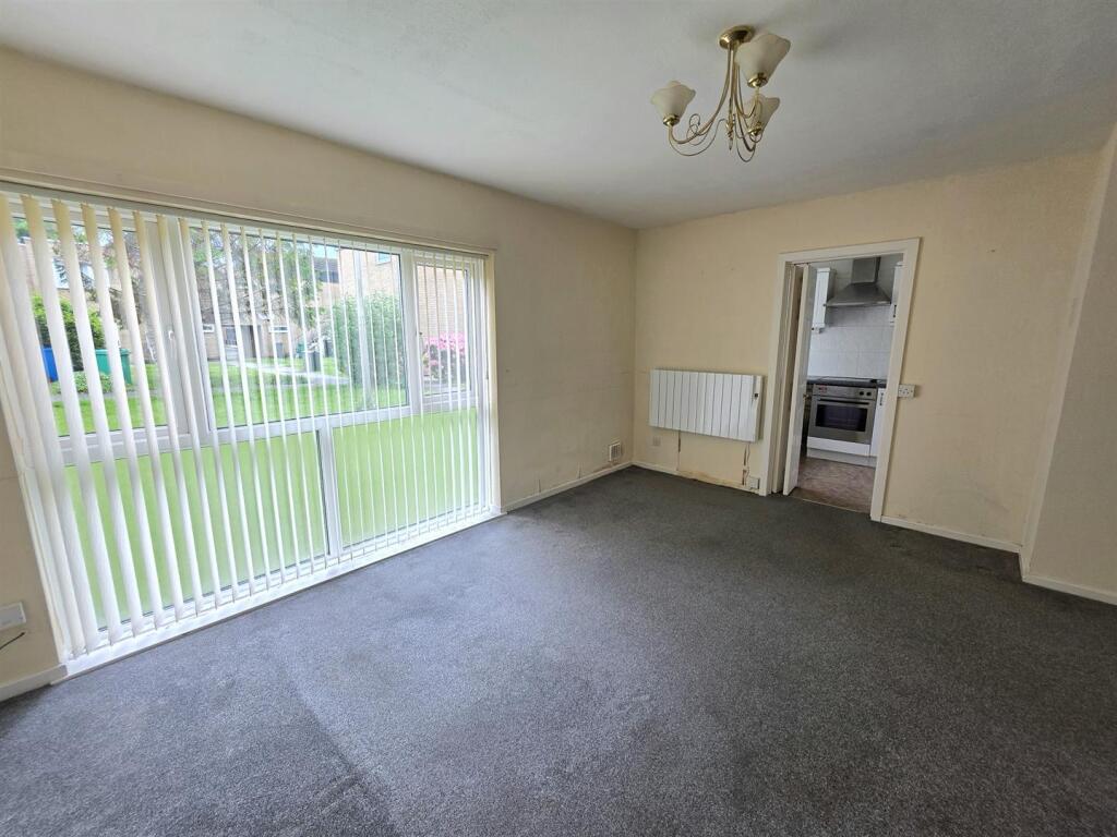 Petersfield Drive, Baguley photo 3
