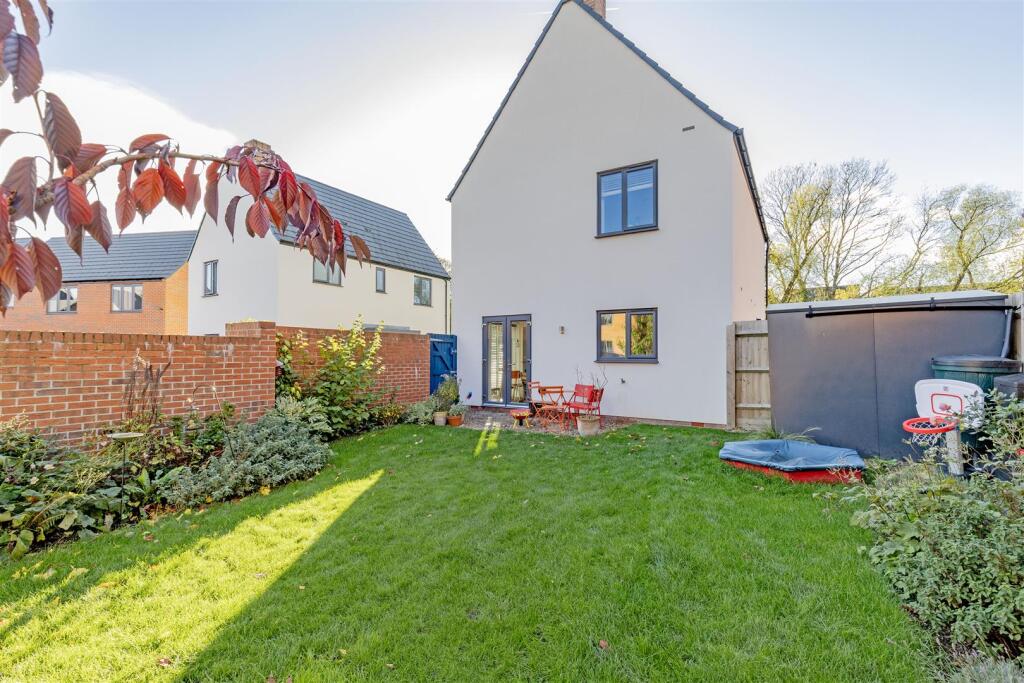 Blackthorn Mews, Wingerworth, Chesterfield - More