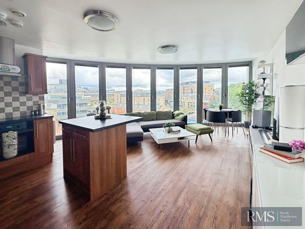 Apartment in Newcastle upon Tyne, Grainger Town - View 2