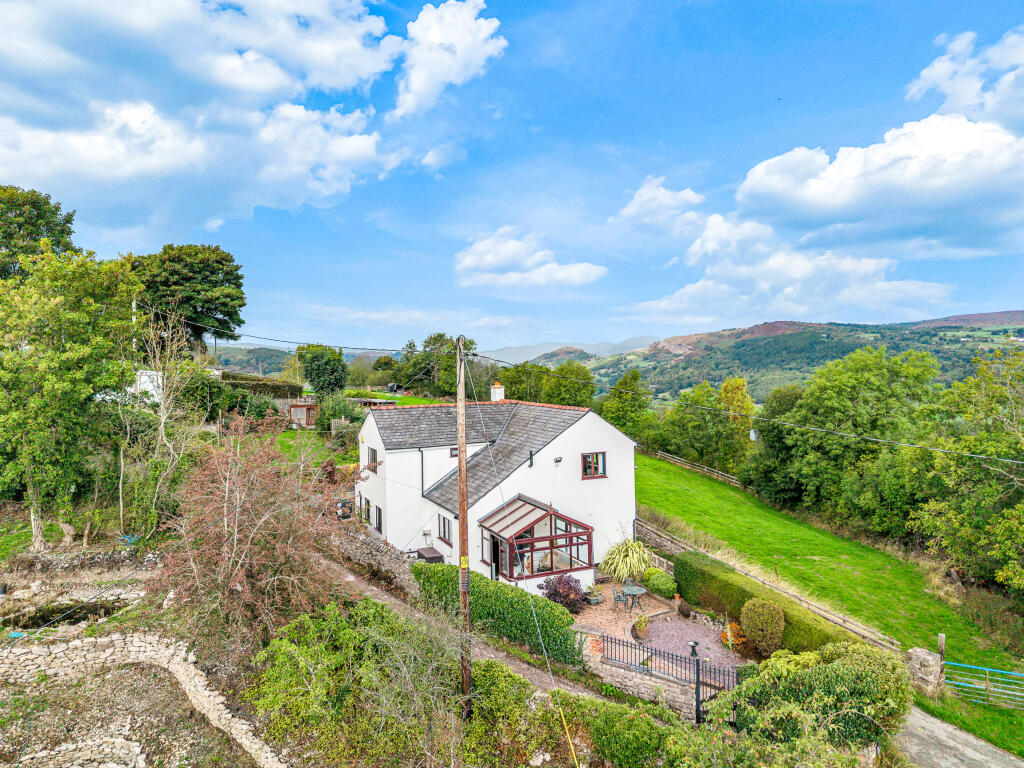 House in Llandudno - View 5