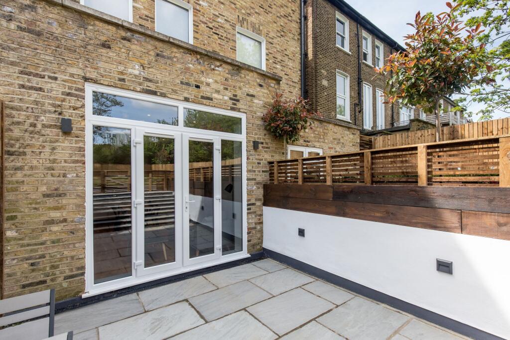 1 bedroom ground floor flat for rent