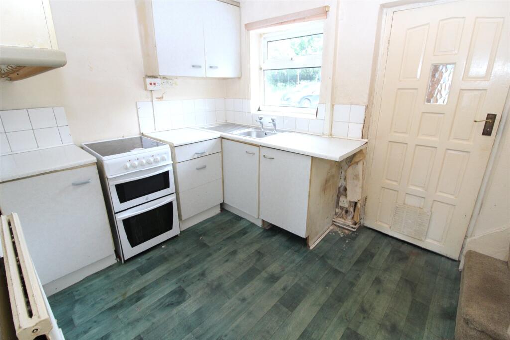 The Green, Seacroft, Leeds, West Yorkshire, LS14 photo 4