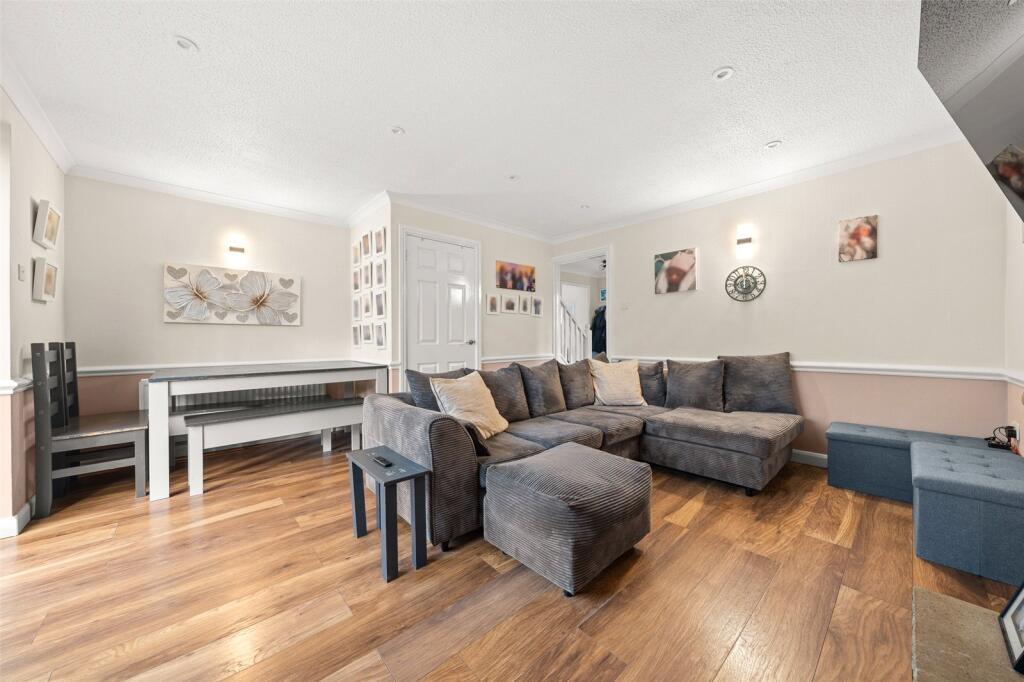 Fleet Close, Wokingham, Berkshire, RG41 photo 4