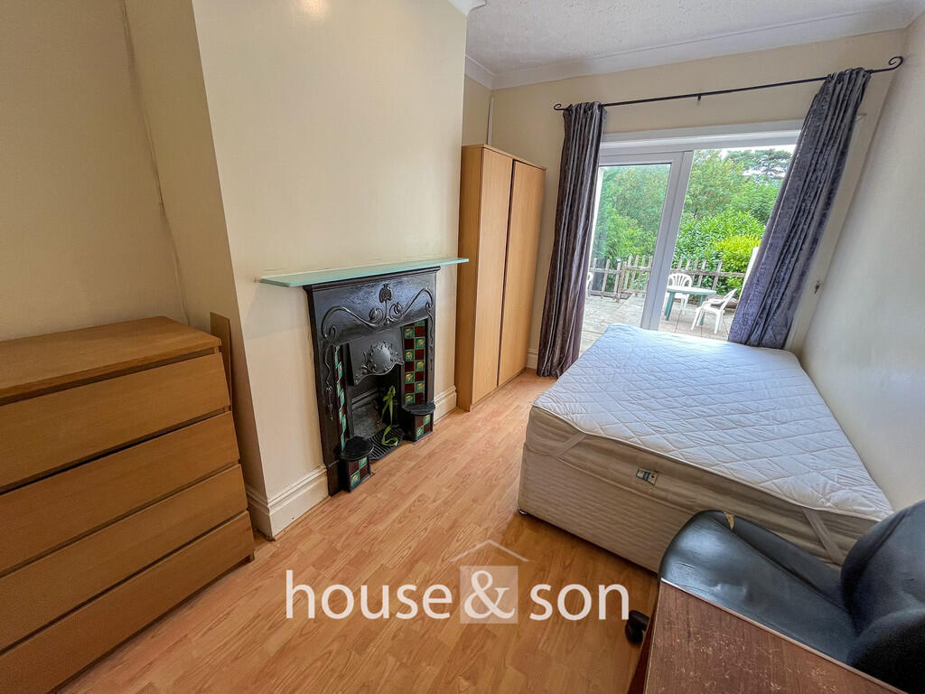 House in Bournemouth, Charminster - View 4
