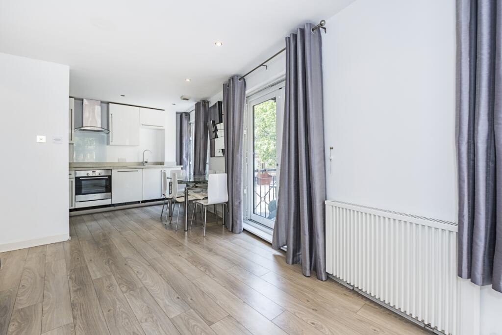 Main image of property: Fountain Court, Lafone Street, SE1