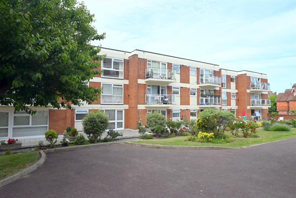 Silverdale Road, Eastbourne photo 4