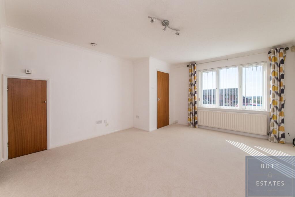 Pinwood Meadow Drive, Exeter - View 2