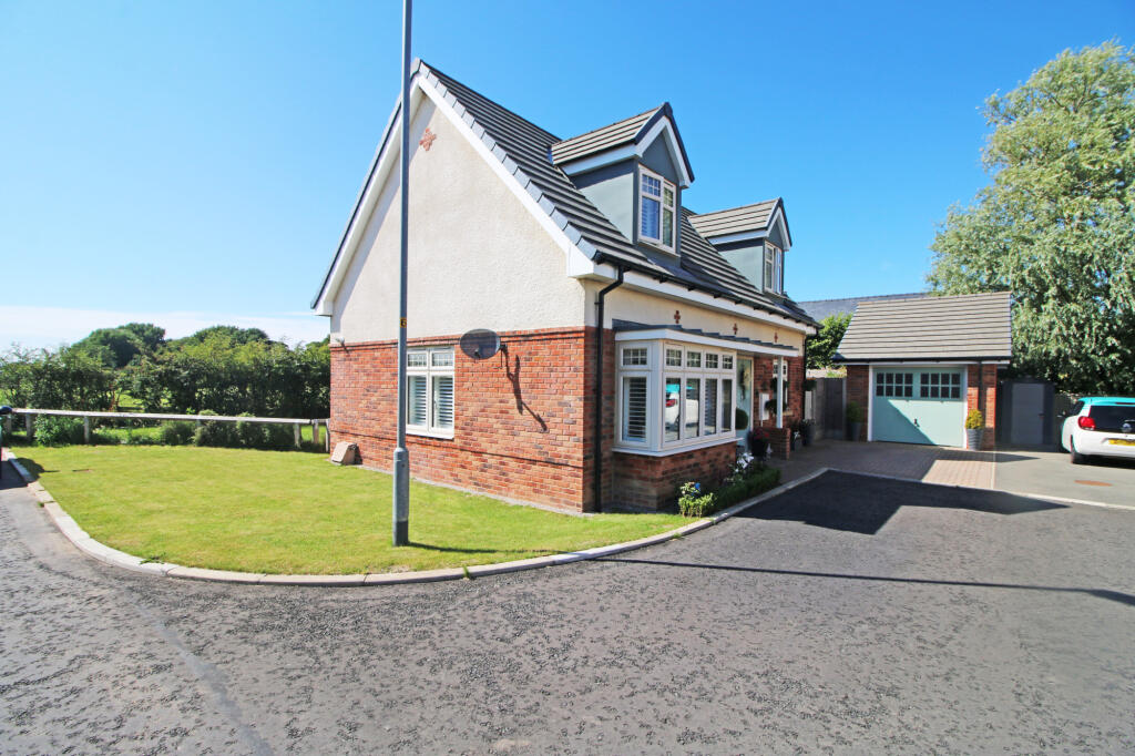 Heywood Lane,  Wrea Green, PR4 photo 2