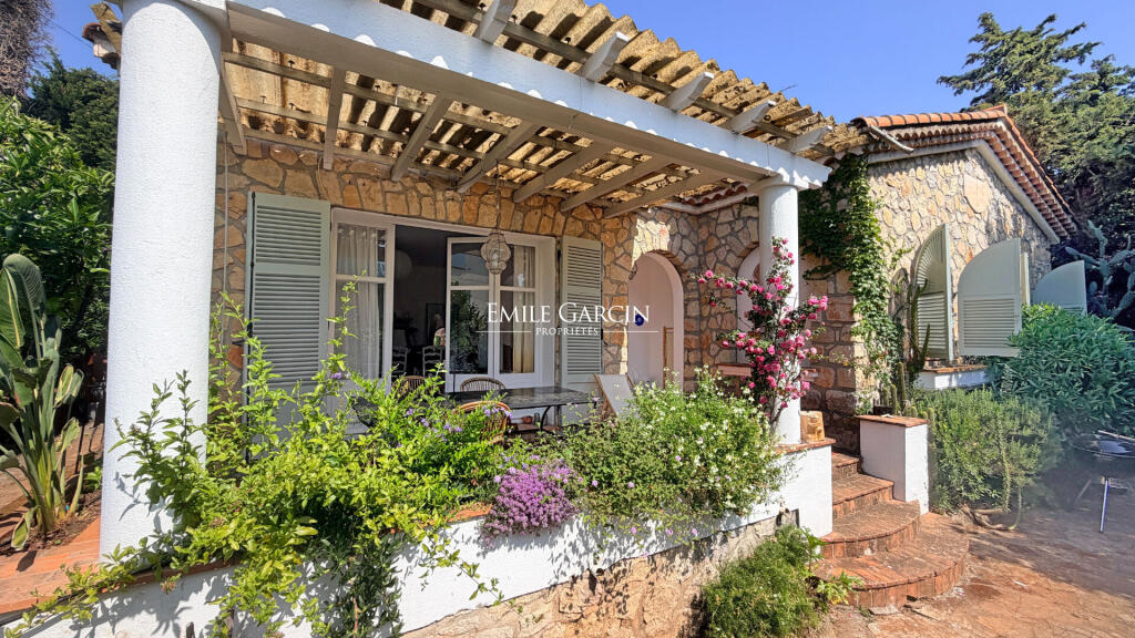 Main image of property: Provence-Alps-Cote d`Azur, Alpes-Maritimes, Antibes