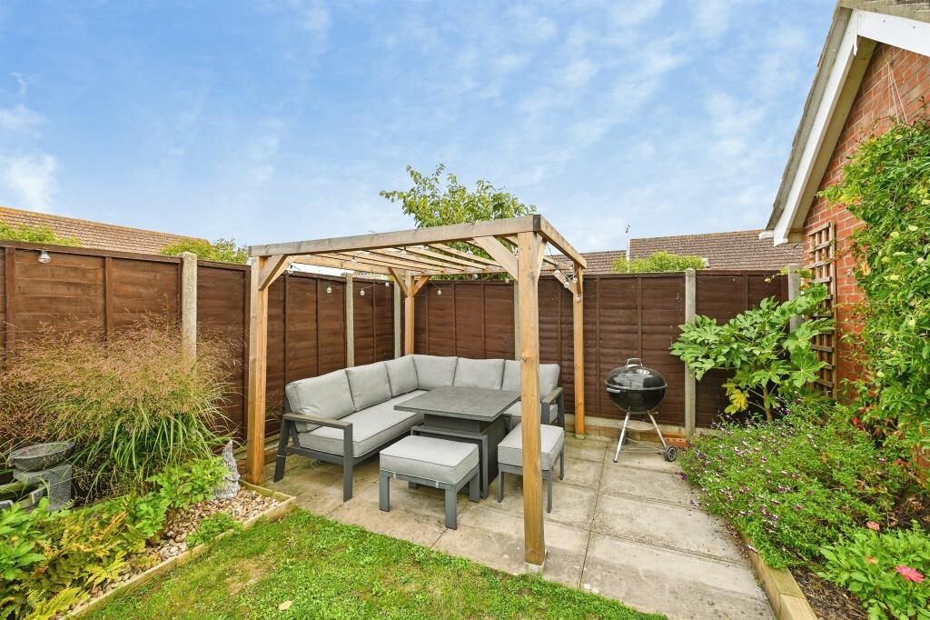 House in Fenland, Leverington - More