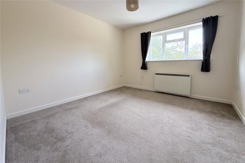 Avonfield Avenue, Bradford photo 2