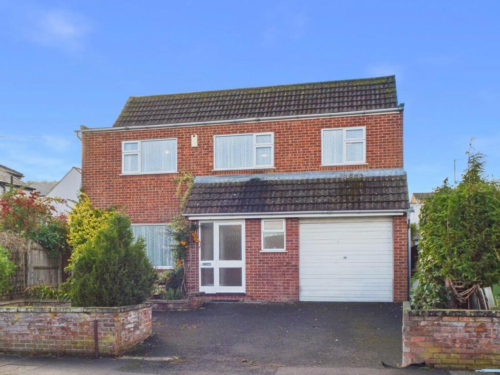 Main image of property: Leckhampton GL53 9EW