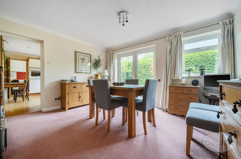 Churchfields, Kingsley, Hampshire, GU35 photo 4
