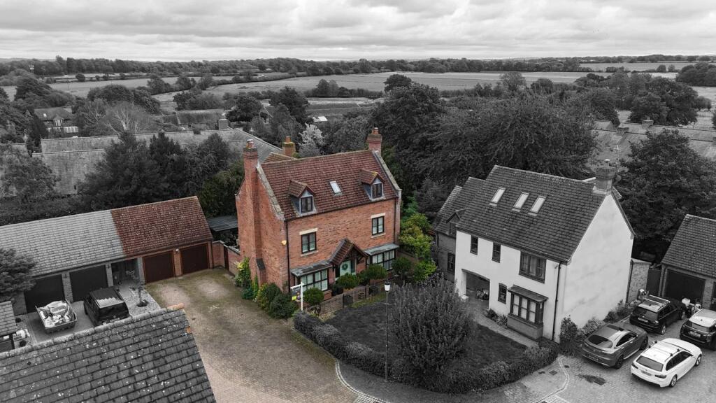 Ivy House, Fair View Court, Wheaton Aston, ST19 9RB photo 2