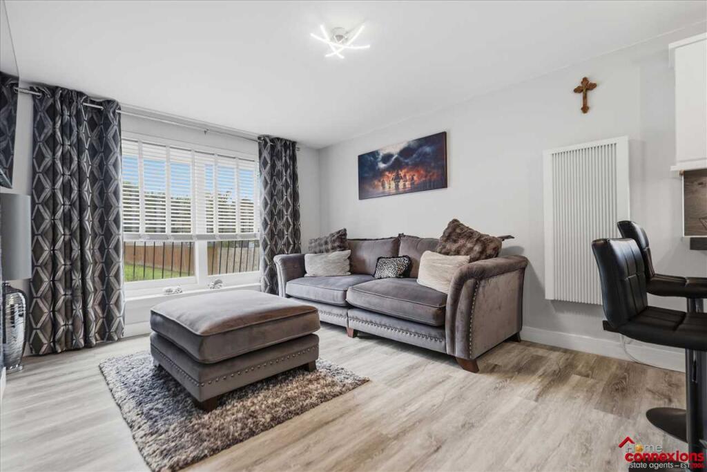 Apartment in East Kilbride, Brancumhall Estate, Calderwood - View 5