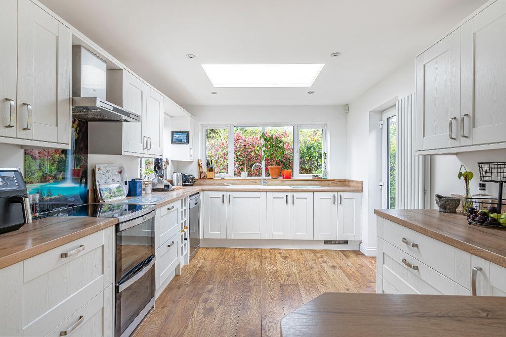House in Lewes, Seaford - More