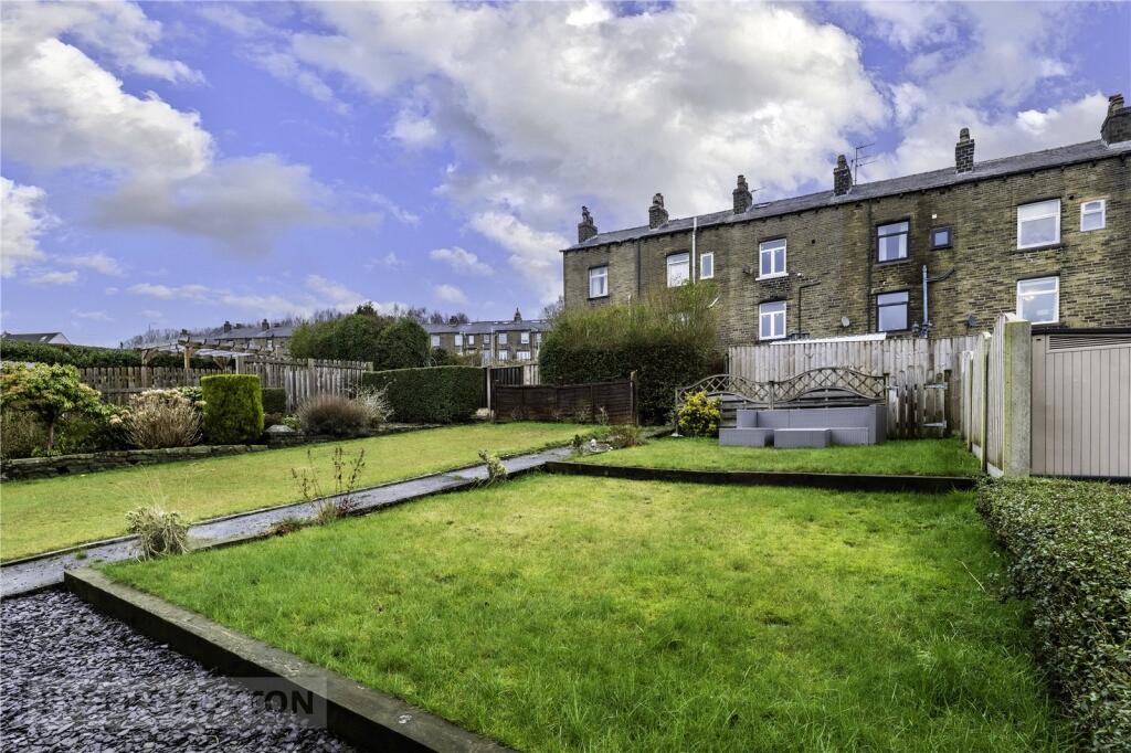 Hill Crest Avenue, Sowerby Bridge, West Yorkshire, HX6 photo 2