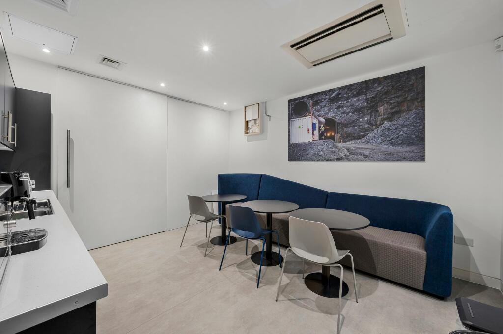 office2.jpg