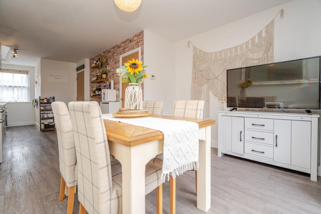 House in Milton Keynes - View 5