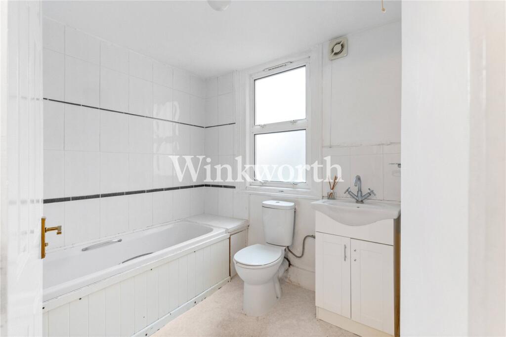 Apartment in London, Hornsey Park, Turnpike Lane - More