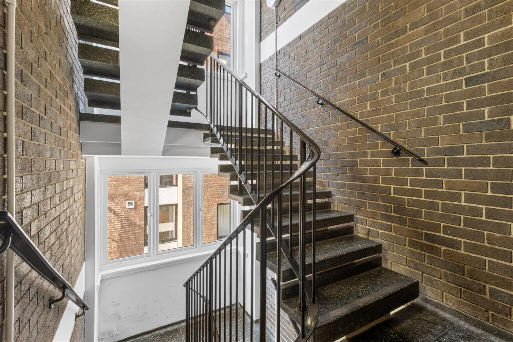 Apartment in Eastbourne, Little Chelsea, Meads - View 5